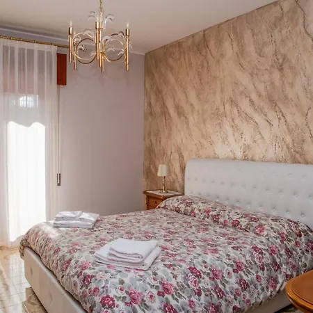 Casa Montegrappa - Tra Etna E Mare Parcheggio Gratuito Apartamento
